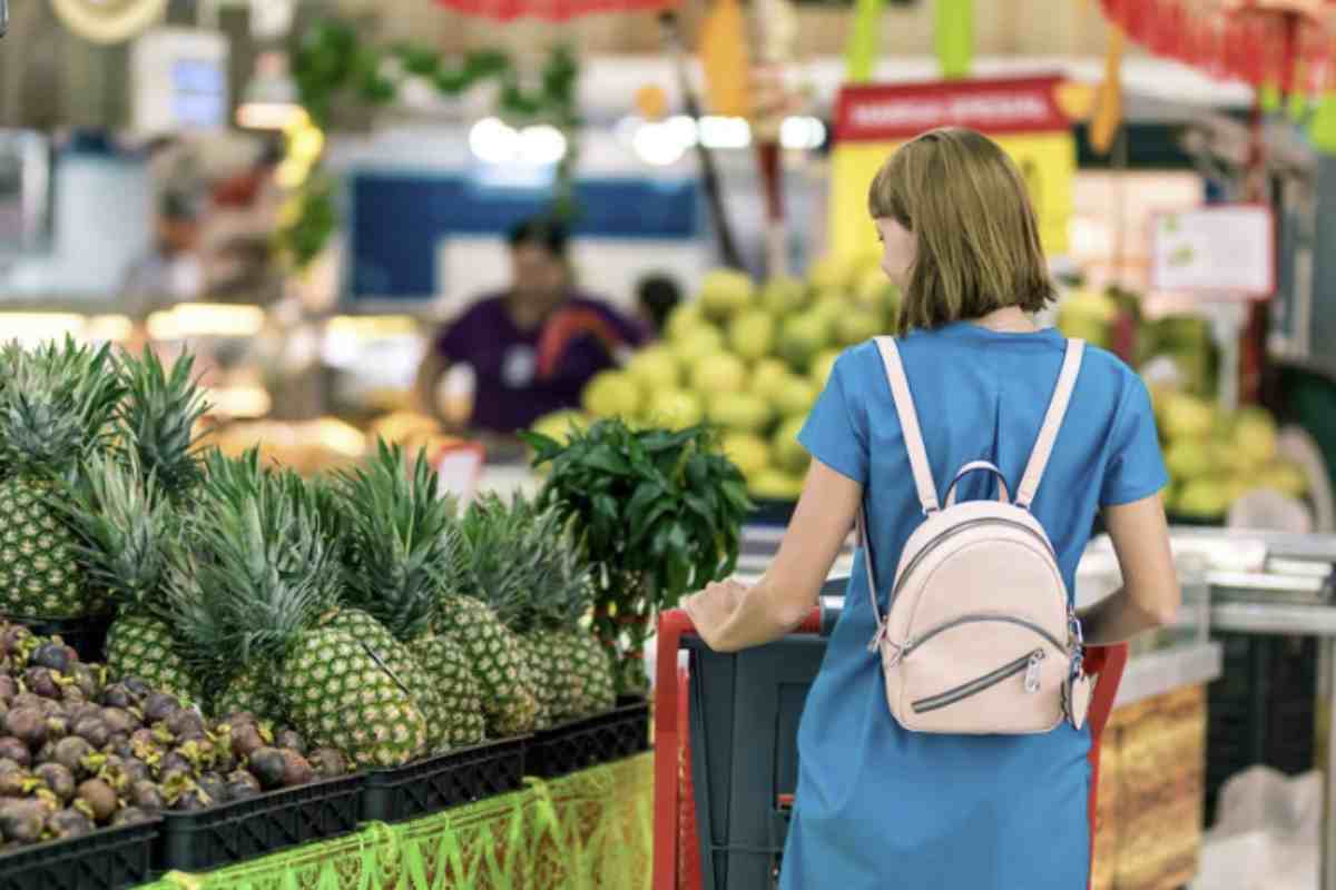 Uno dei metodi più efficaci per risparmiare al supermercato è la pianificazione dei pasti.